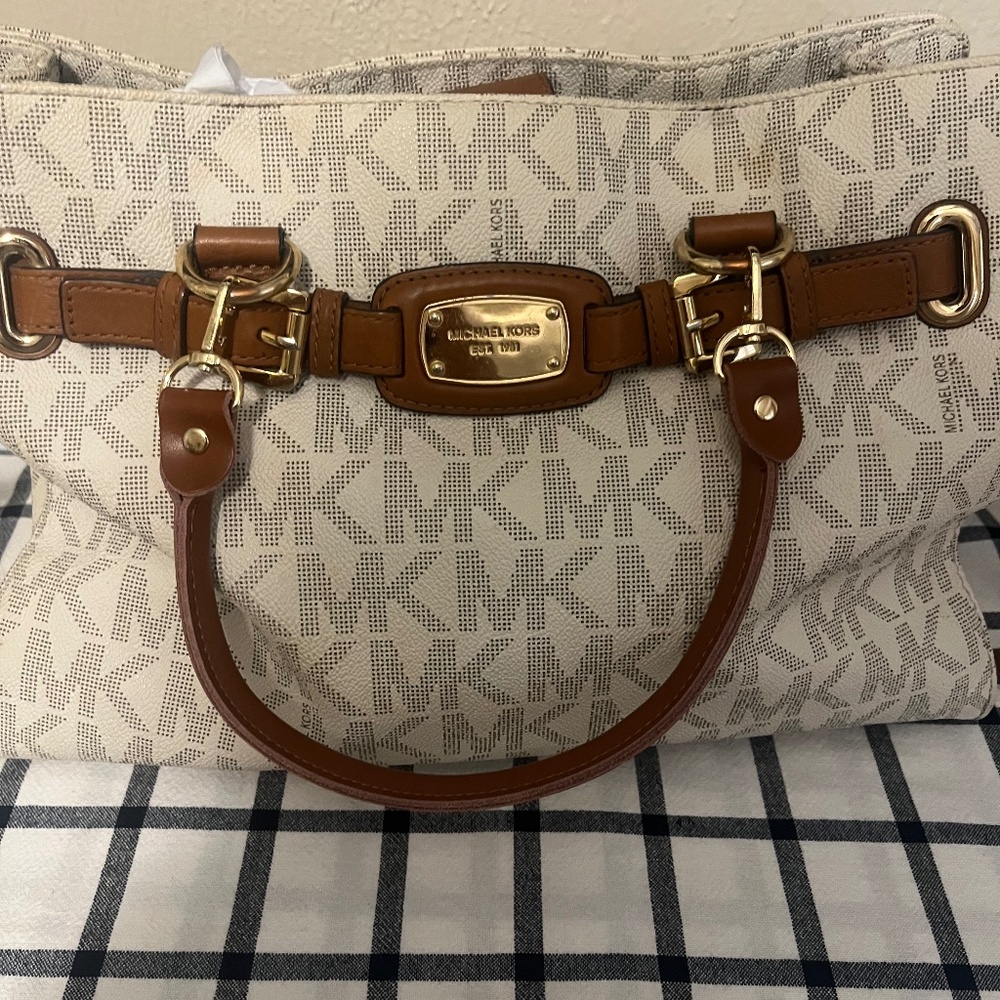 Michael Kors purse